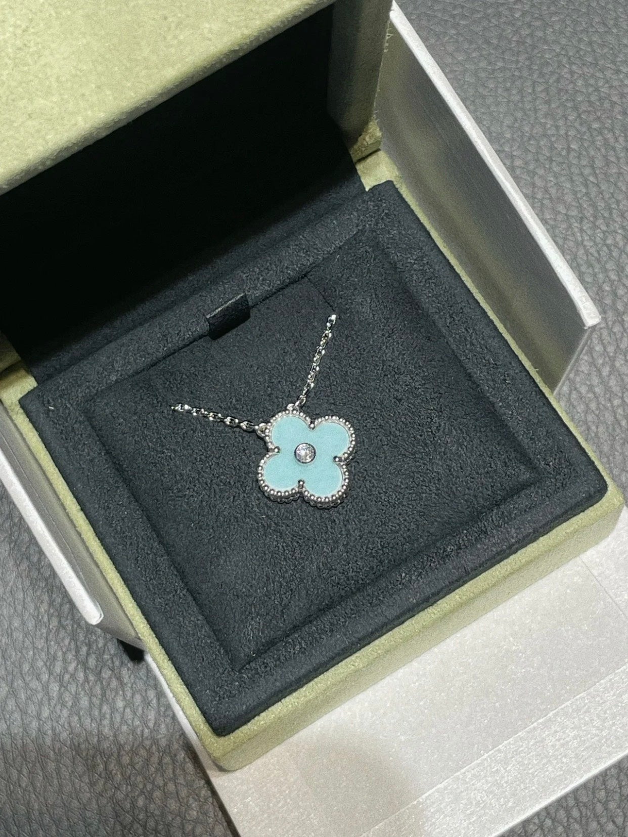 [LuckyStar]CLOVER 1 DIAMANT HELLBLAU SILBER HALSKETTE