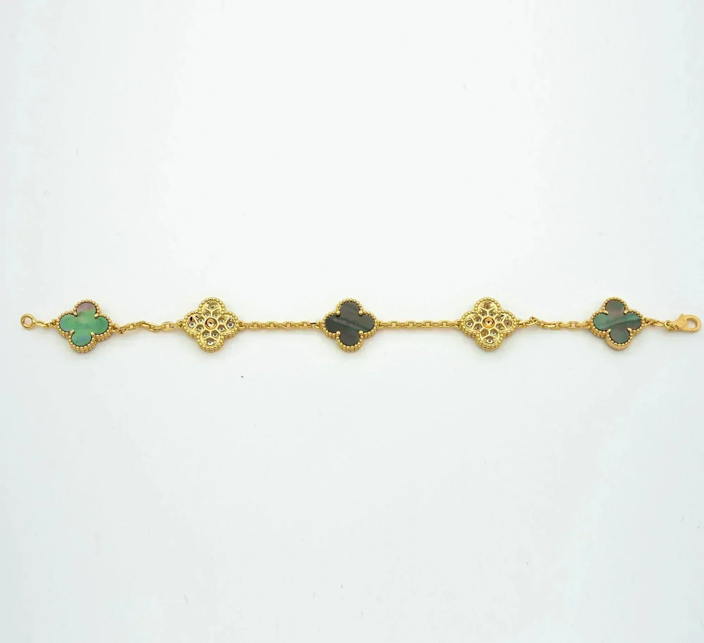 [LuckyStar] Armband mit Kleeblatt-Motiv und grauem Perlmutt