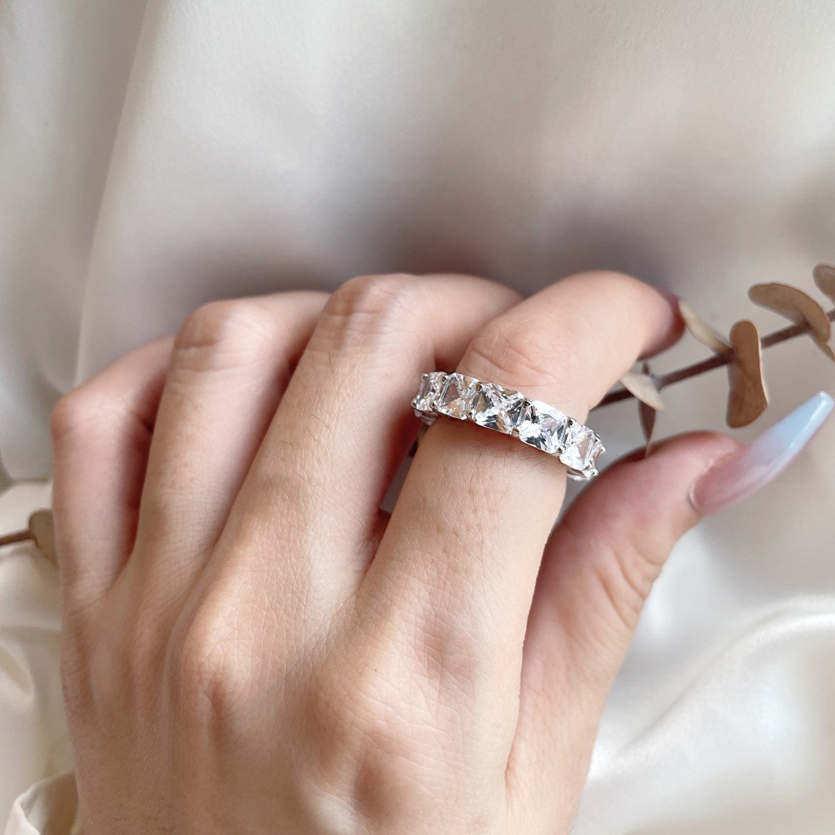 [LuckyStar]Elegant Princess Cut Tennis Ring