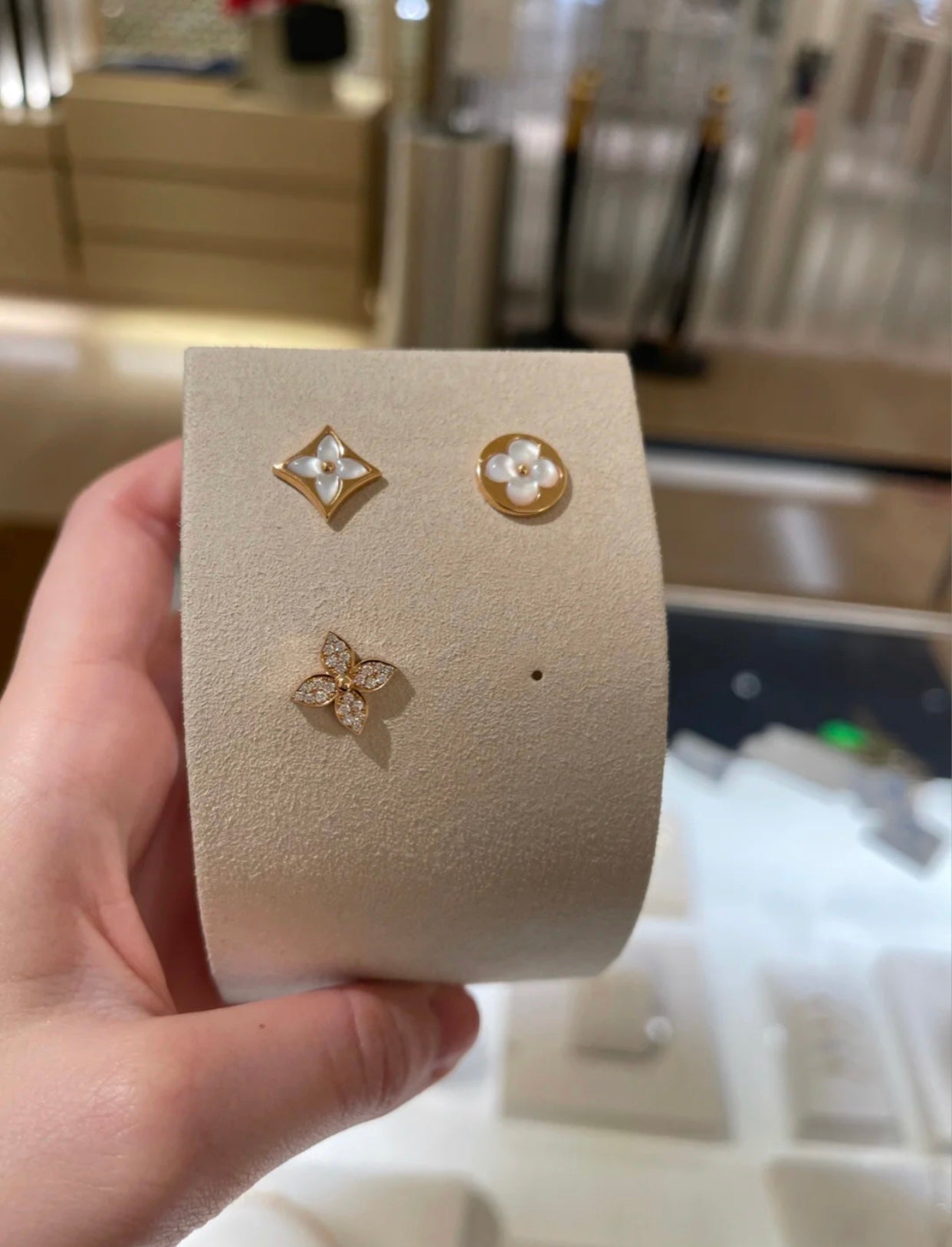 [LuckyStar] STERNENBLÜTEN-OHRSTECKER ROTGOLD DIAMANTEN
