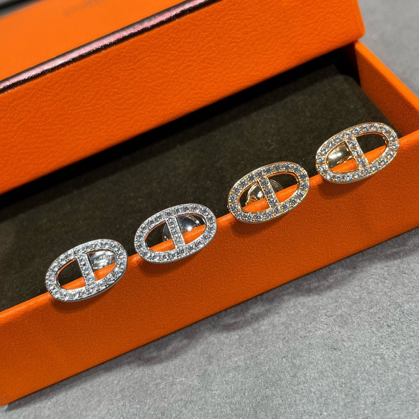 [LuckyStar]HM VOLLER DIAMANT SCHWEINENASEN-OHRSTECKER