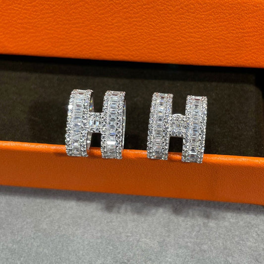 [LuckyStar]H Ohrstecker mit silbernen Diamanten