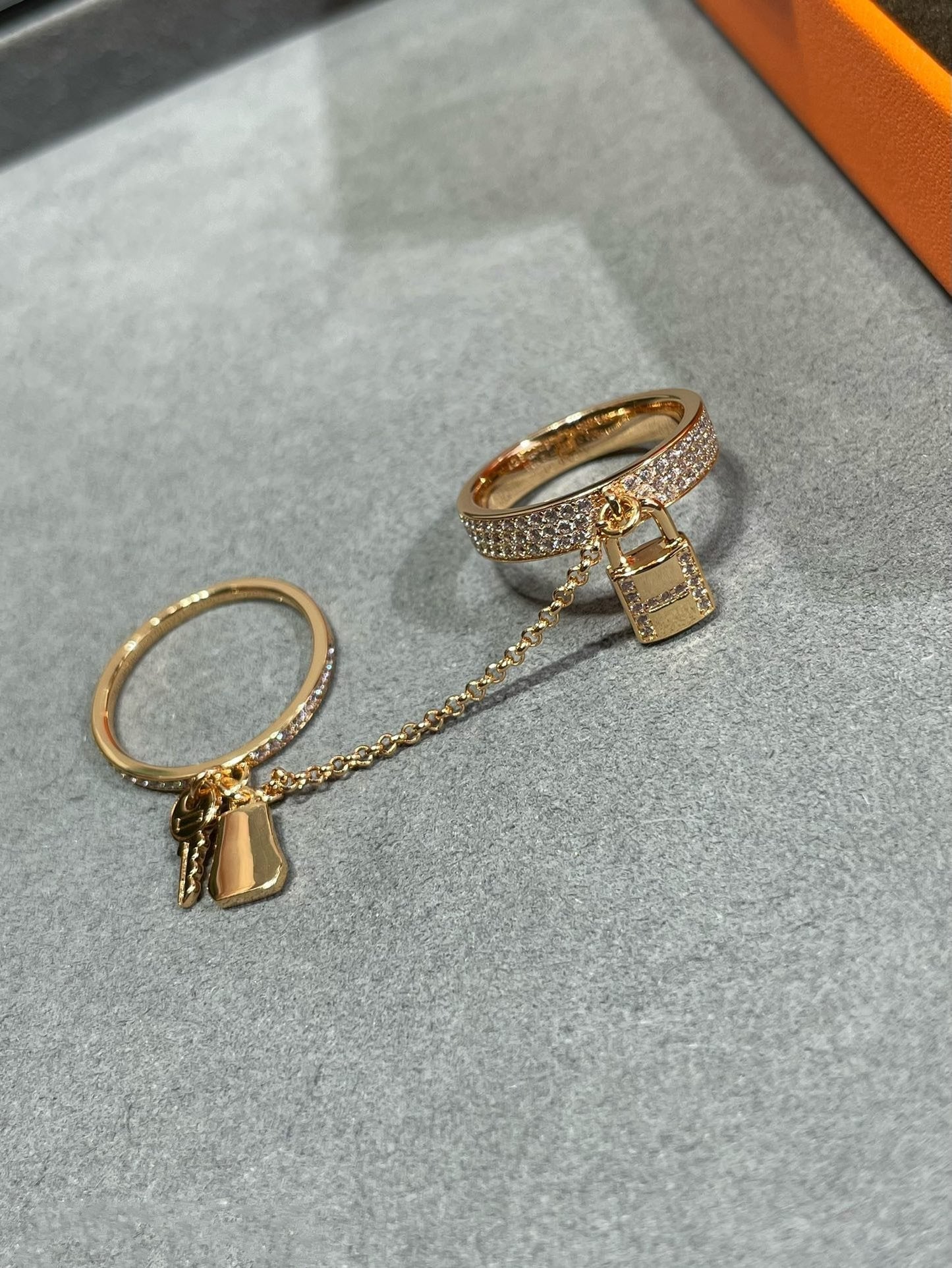 [LuckyStar]HM KELLY CLOCHETTE DOPPELRING MIT DIAMANTEN