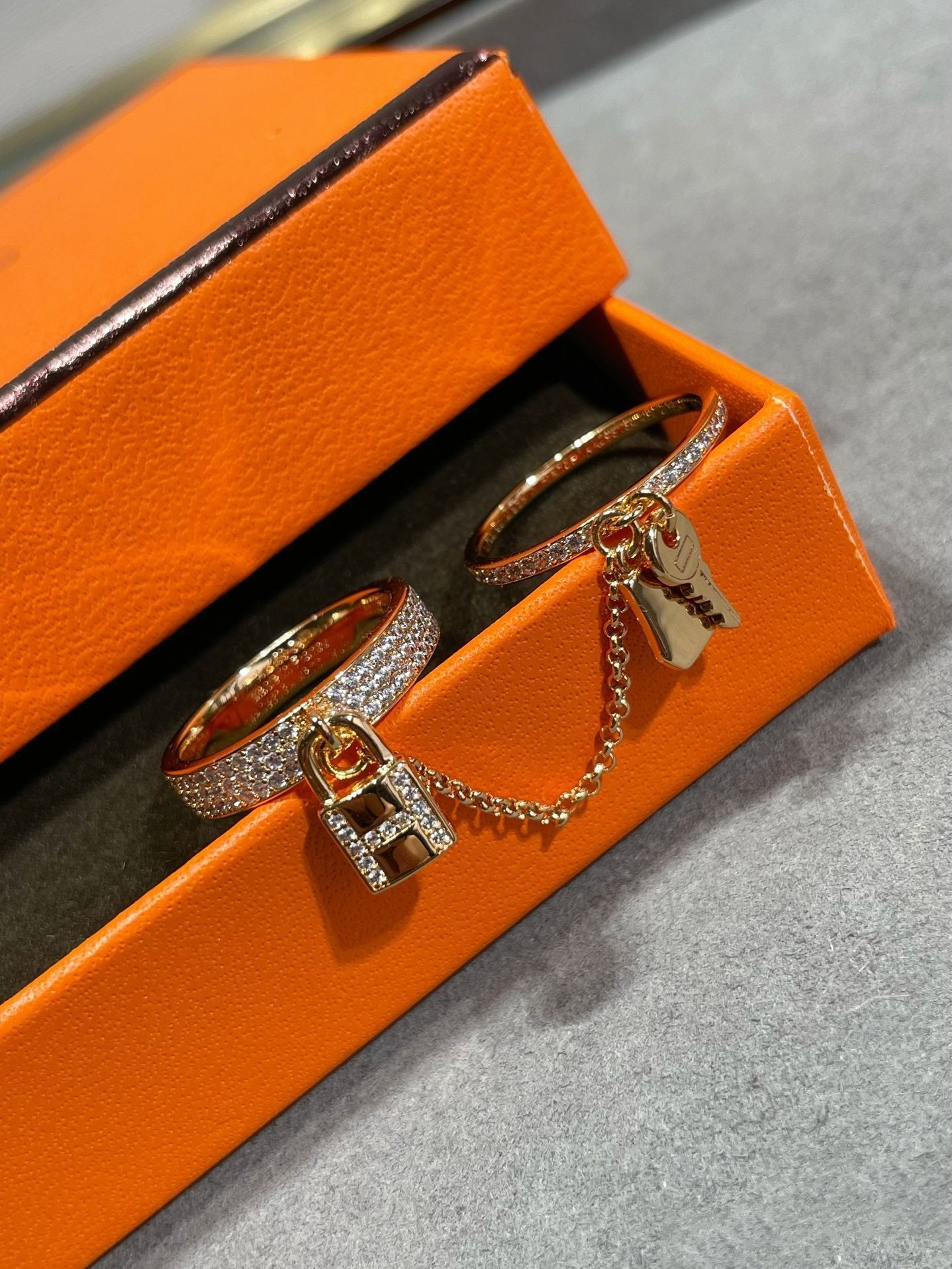 [LuckyStar]HM KELLY CLOCHETTE DOPPELRING MIT DIAMANTEN
