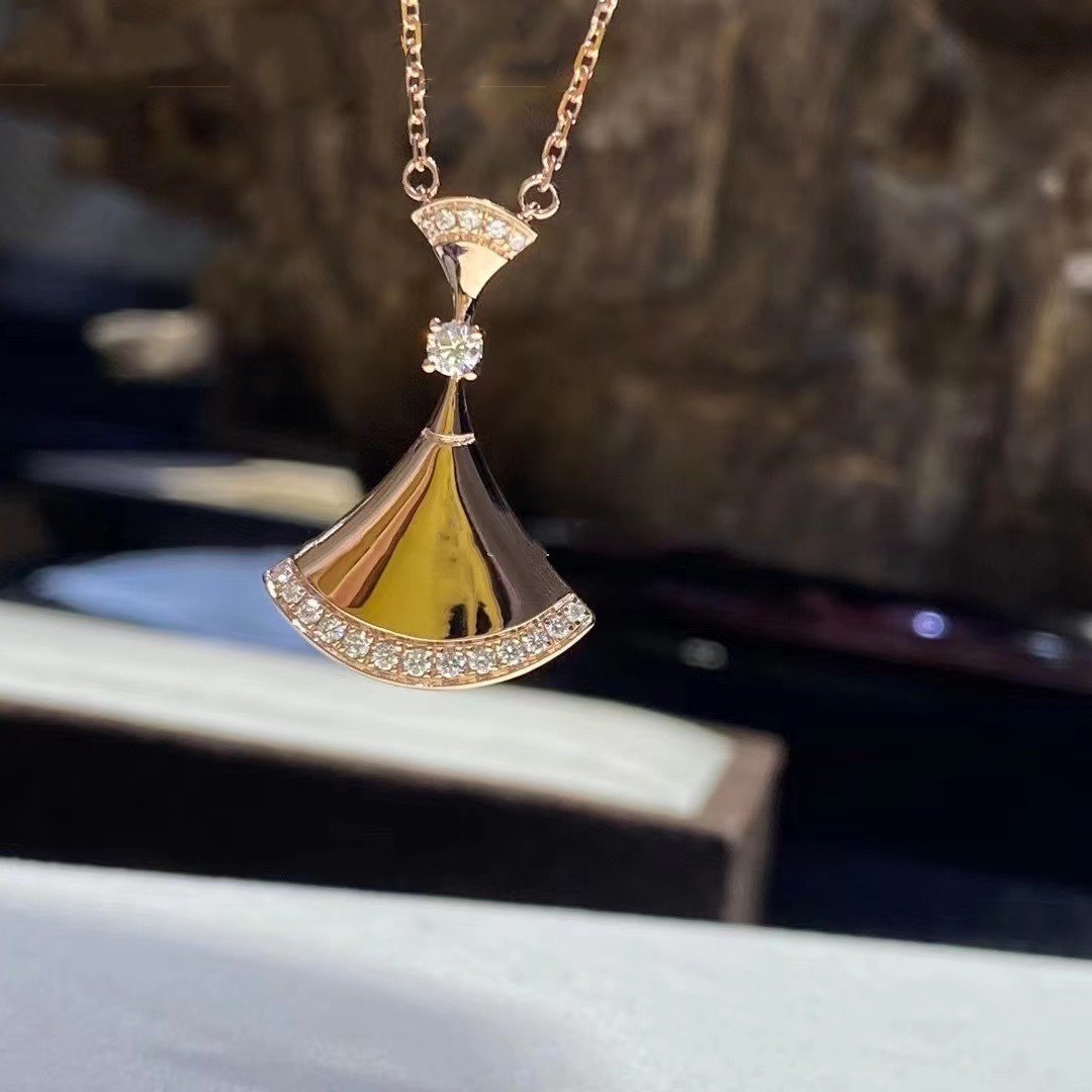 [LuckyStar]TRAUM HALSKETTE ROTGOLD DIAMANT