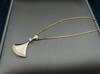 [LuckyStar]TRAUM HALSKETTE ROTGOLD DIAMANT