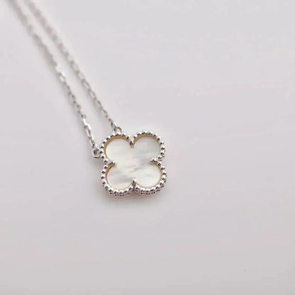 [LuckyStar]CLOVER 15MM WEISS PERLMUTT SILBER
