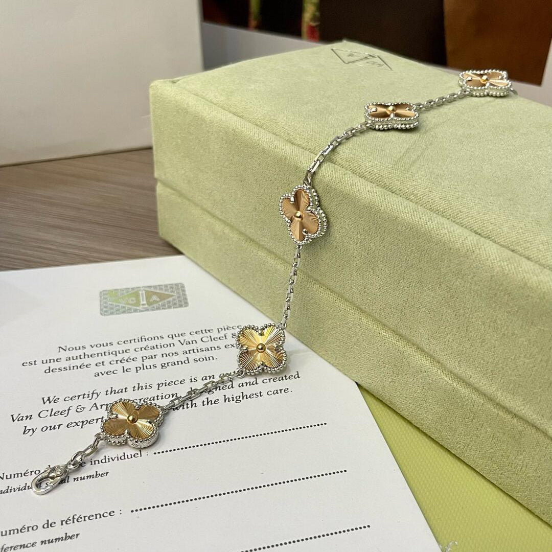 [LuckyStar]CLOVER  5 MOTIFS  CHRISTMAS LIMITED EDITION BRACELET