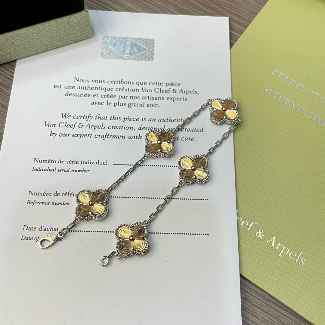 [LuckyStar]CLOVER  5 MOTIFS  CHRISTMAS LIMITED EDITION BRACELET