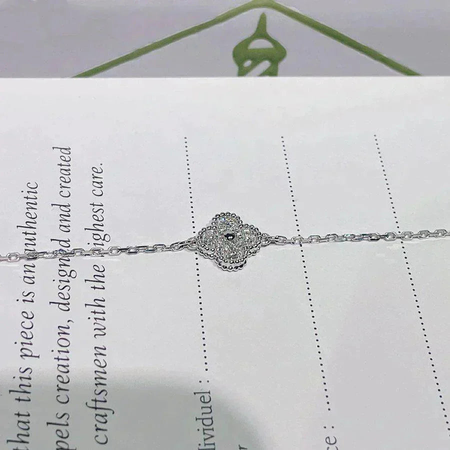 [LuckyStar]KLEE-ARMBAND MIT EINZELNER BLUME, SILBER