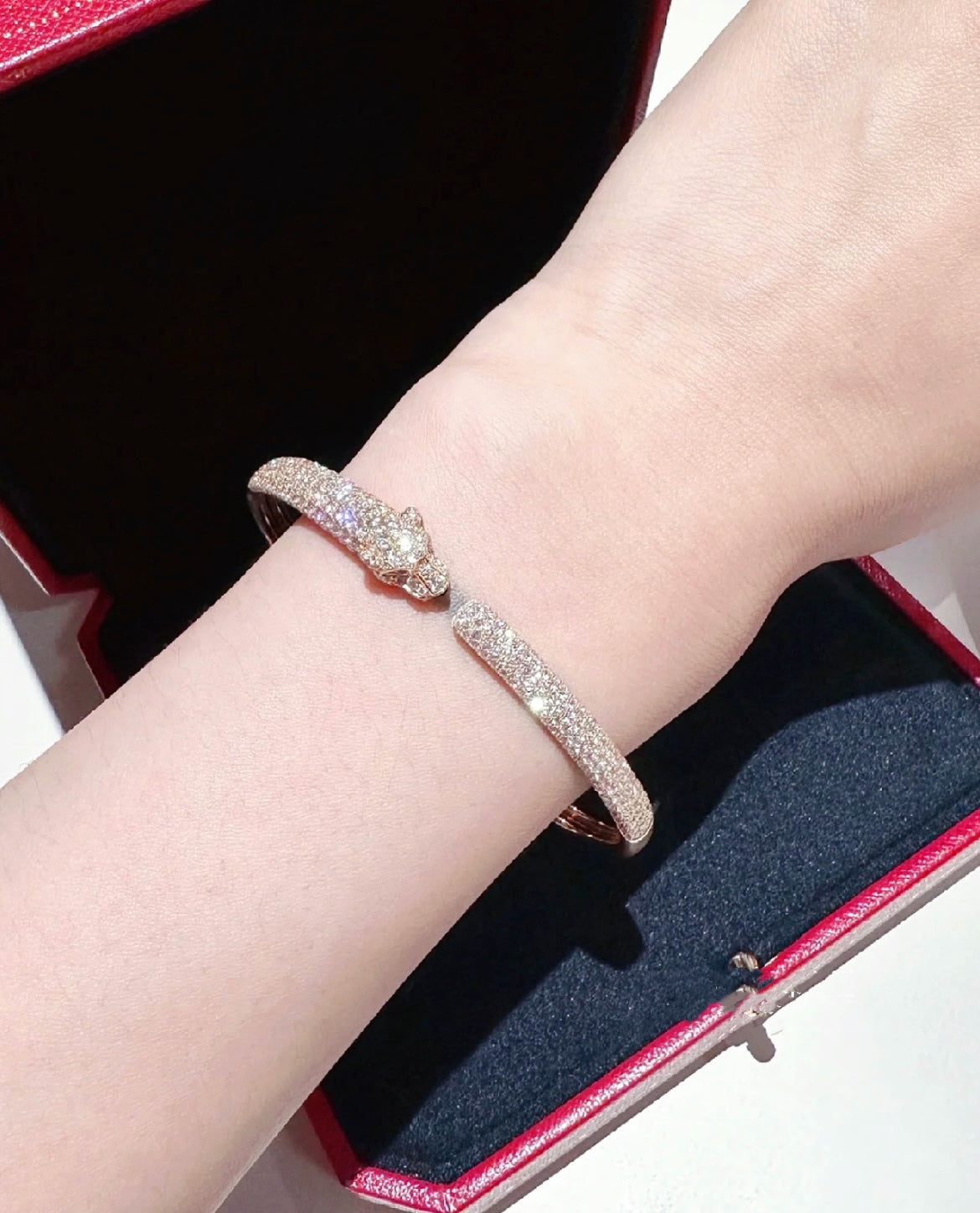 [LuckyStar] PANTHERE VOLLMUNDIGES DIAMANTARMBAND