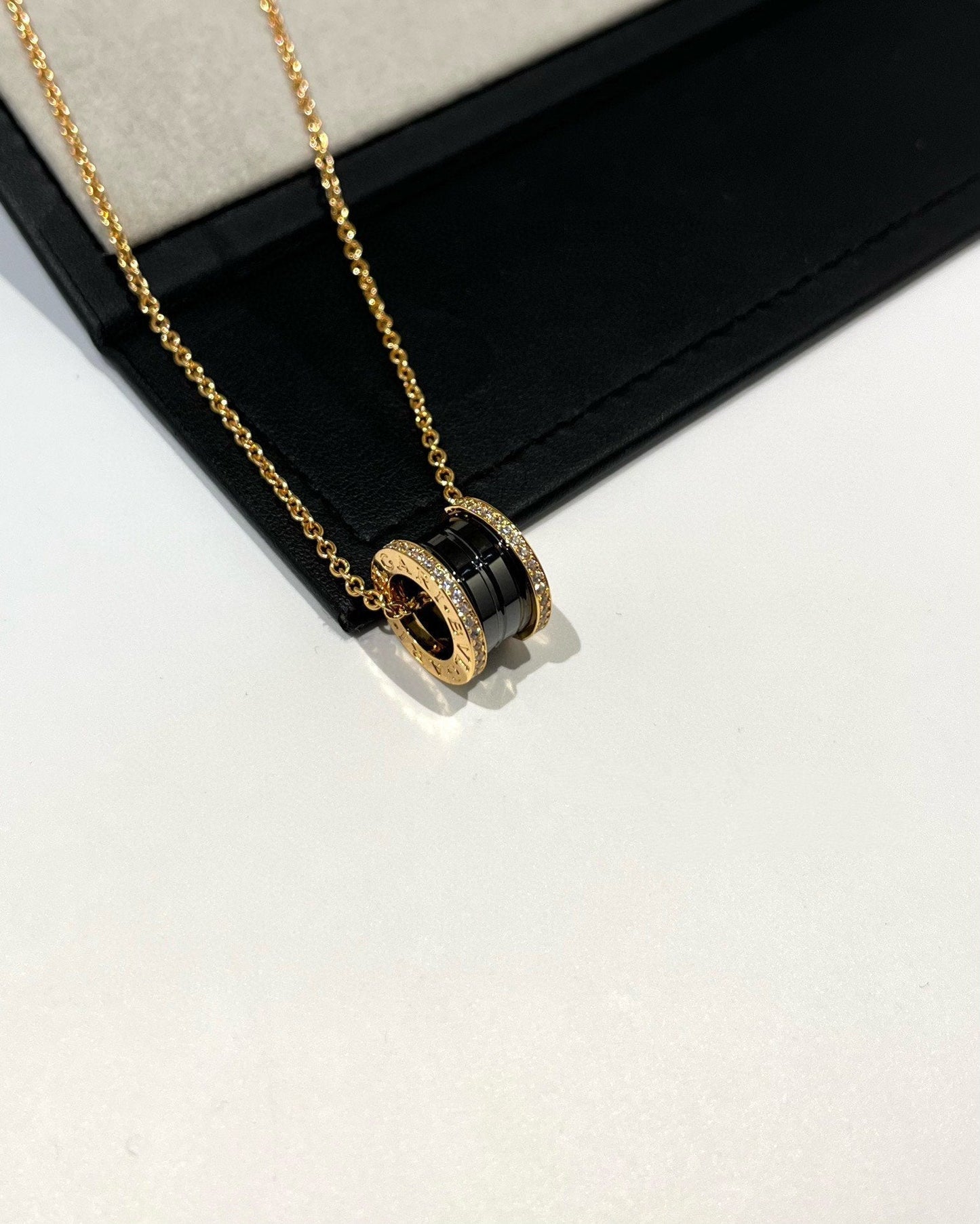 [LuckyStar]ZERO 1 SCHWARZE KERAMIK DIAMANT ROSGOLD HALSKETTE
